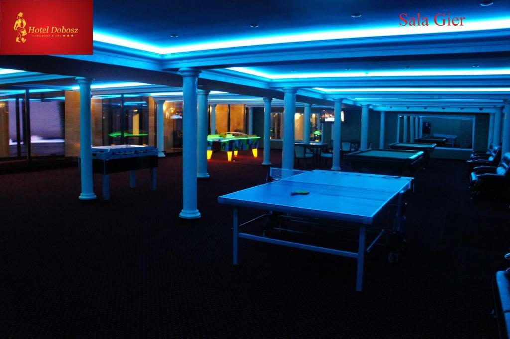 Hotel Dobosz Police Kültér fotó